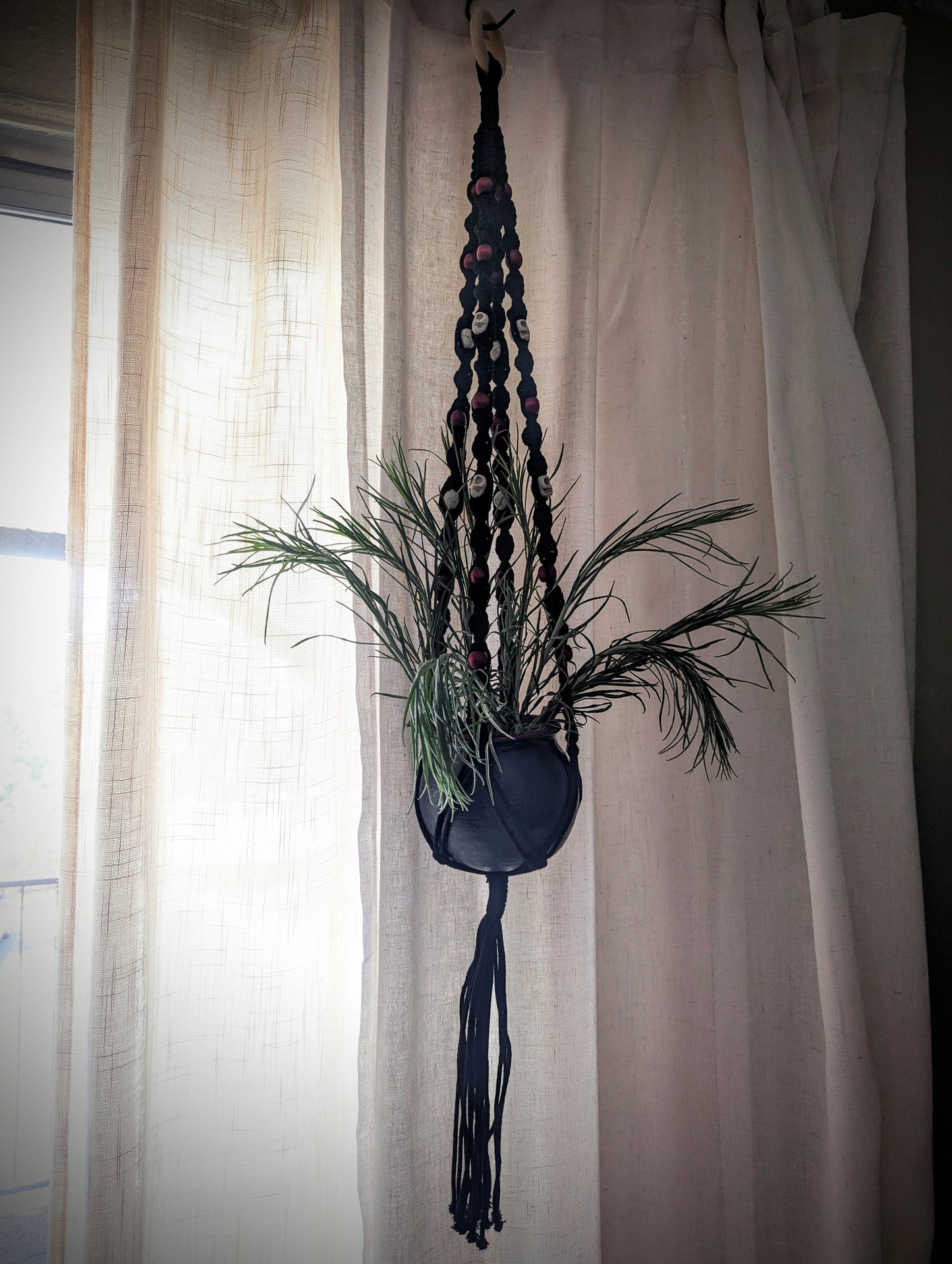 Hanging Drip Cauldron Planter