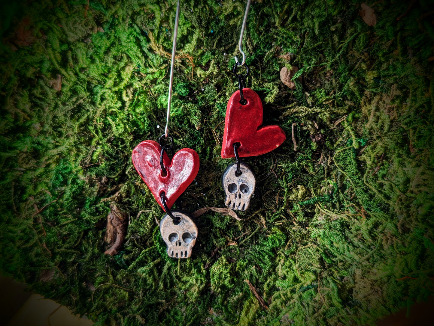 .Heart and Skull Dangly Earrings